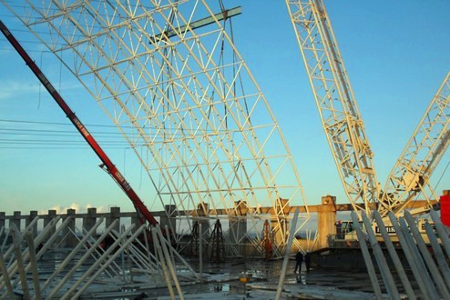 老河口枝江五柳树市场北大门网架工程