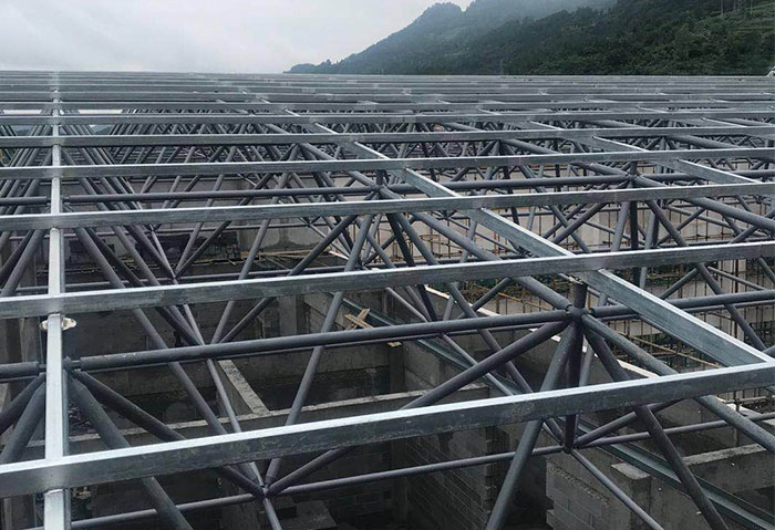老河口仁怀冠英学校艺体楼网架